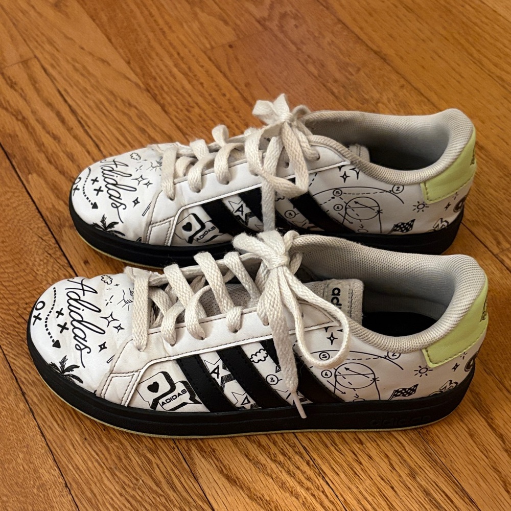 Adidas Kids White and Black Graphic Sneakers